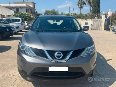 Usata Nissan Qashqai 110 CV (80 kW) 2014 Grigio SUV