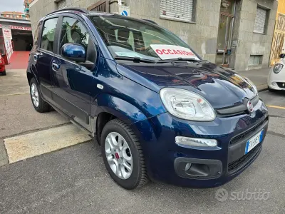 Usata Fiat Panda Lounge 69 CV (50 kW) 2019 Blu Utilitaria