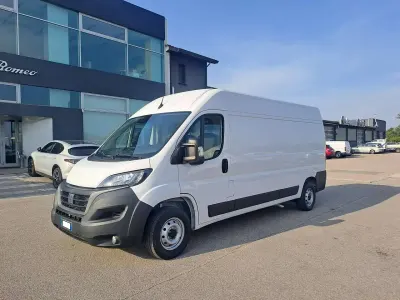 Usata Fiat Ducato 140 CV (102 kW) 2023 Bianco Furgone