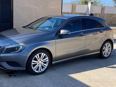 Usata Mercedes A180 109 CV (80 kW) 2013 Grigio Berlina