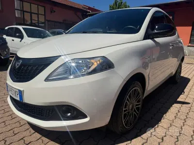 Usata Lancia Ypsilon S 69 CV (50 kW) 2024 Bianco Utilitaria
