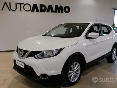 Usata Nissan Qashqai Acenta 110 CV (80 kW) 2015 Bianco SUV