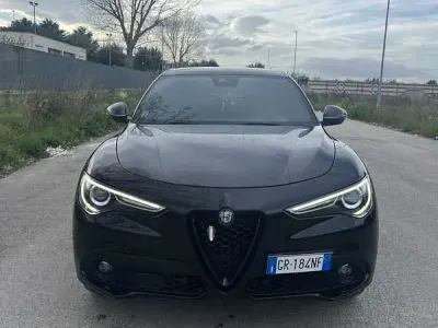 Usata Alfa Romeo Stelvio Tech Edition 209 CV (153 kW) 2019 SUV