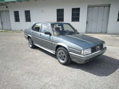 Occasion Alfa Romeo 90 Quadrifoglio 156 PK (114 kW) 1986 Grijs Sedan