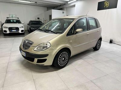 Usata Lancia Musa 95 CV (69 kW) 2007 Beige Monovolume