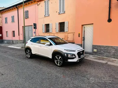 Usata Hyundai Kona Xpossible 120 CV (88 kW) 2020 Bianco SUV