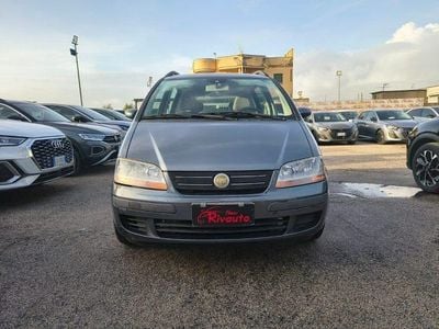 Grigio Usata 2004 Fiat Idea Dynamic Monovolume | 2490 € (Buon prezzo)
