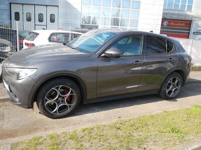 Usata Alfa Romeo Stelvio Sprint 160 CV (117 kW) 2022 Grigio SUV