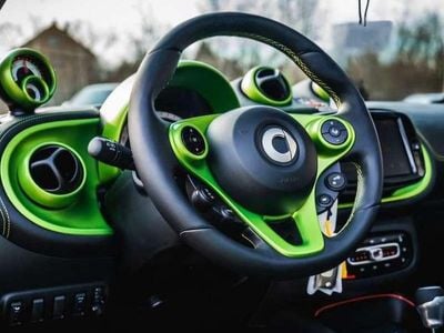 Verde Usata 2023 Smart ForTwo Electric Drive Cabrio | 19.500 € (Cara)