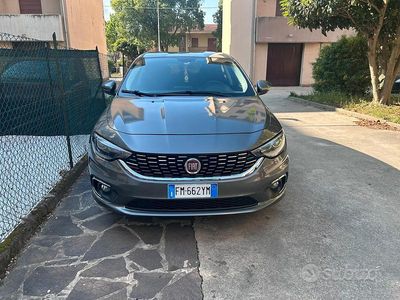Usata Fiat Tipo 84 CV (61 kW) 2017 Grigio Berlina
