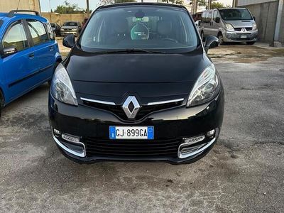 Nero Usata 2013 Renault Scénic III Monovolume | 6300 € (Molto cara)