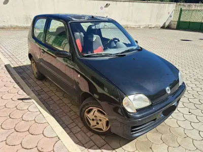 Usata Fiat 600 54 CV (39 kW) 2008 Nero Utilitaria