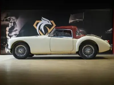 Usata MG Twin Cam 108 CV (79 kW) 1958 Bianco Cabrio