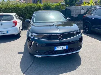Usata Opel Mokka Elegance 110 CV (80 kW) 2023 Nero SUV