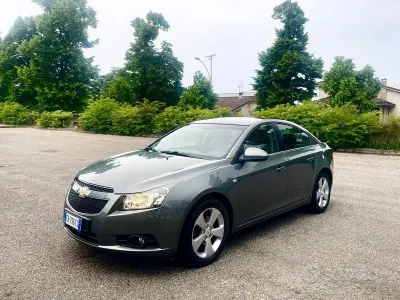 Usata Chevrolet Cruze LT 150 CV (110 kW) 2010 Grigio Berlina