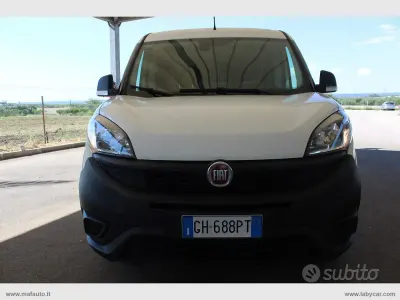 Begagnad Fiat Doblò Business 105 HK (77 kW) 2021 Vit Minibuss