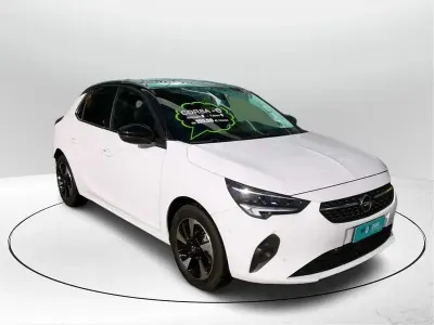 Usata Opel Corsa-e Elegance 56 kW (77 CV) 2021 Bianco Utilitaria