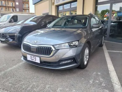 Usata Skoda Octavia SportLine 116 CV (85 kW) 2023 Grigio Station wagon