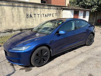Usata Tesla Model 3 RWD 208 kW (283 CV) 2023 Blu Berlina