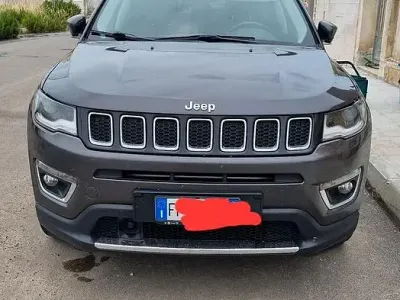 Usata Jeep Compass Limited 120 CV (88 kW) 2019 Nero SUV
