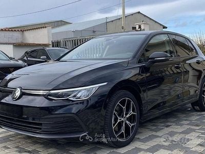 Nero Usata 2021 VW Golf Life Berlina | 19.900 € (Buon prezzo)