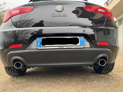 Usata Alfa Romeo Giulietta Distinctive 140 CV (102 kW) 2011 Nero Utilitaria