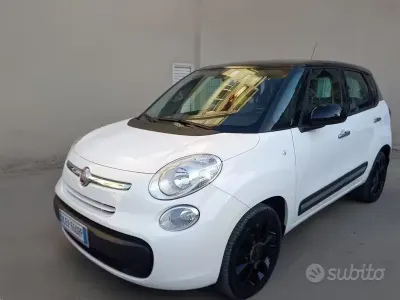 Begagnad Fiat 500L 85 HK (62 kW) 2012 Vit Minibuss