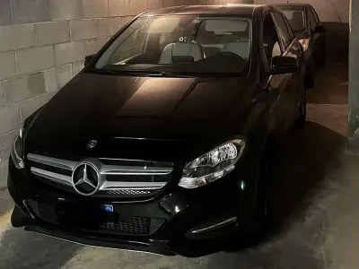 Usata Mercedes B180 Executive 109 CV (80 kW) 2018 Utilitaria
