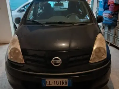 Usata Nissan Pixo 68 CV (50 kW) 2012 Nero Utilitaria