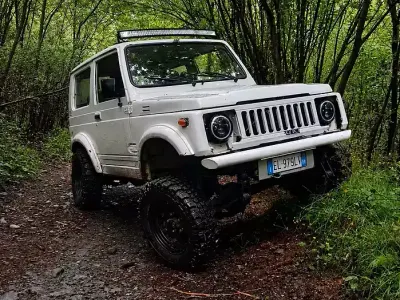 Usata Suzuki Samurai 45 CV (33 kW) 1987 Bianco SUV