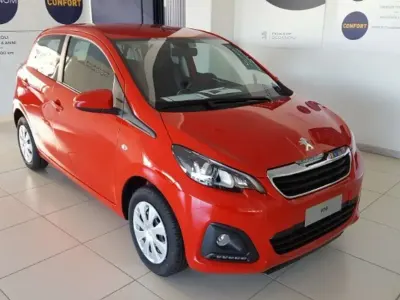 Usata Peugeot 108 Active 69 CV (50 kW) 2015 Rosso Utilitaria
