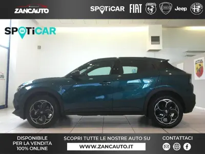 Usata Alfa Romeo Junior 114 kW (156 CV) 2025 Blu SUV