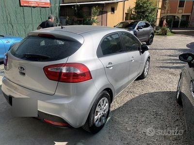 Usata Kia Rio 85 CV (62 kW) 2012 Berlina