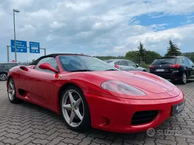 Usata Ferrari 360 400 CV (294 kW) 2004 Rosso Cabrio
