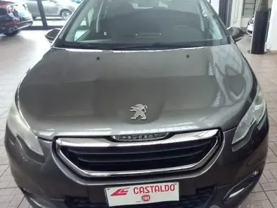 Usata Peugeot 2008 Active 82 CV (60 kW) 2014 Grigio SUV