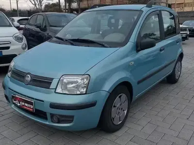 Usata Fiat Panda 69 CV (50 kW) 2005 Blu Utilitaria