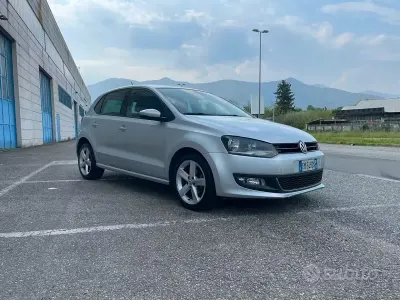 Usata VW Polo Highline 90 CV (66 kW) 2012 Grigio Utilitaria