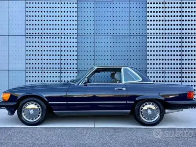 Usata Mercedes SL500 245 CV (180 kW) 1988 Blu pastello Cabrio