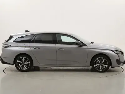 Usata Peugeot 308 SW Allure 131 CV (96 kW) 2022 Station wagon