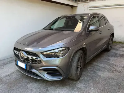 Usata Mercedes GLA250 AMG Line Premium Plus 218 CV (160 kW) 2023 Grigio SUV
