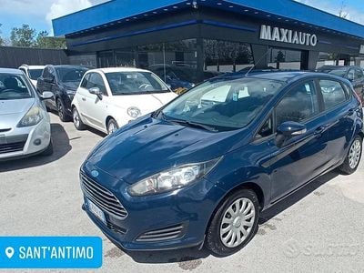 Usata Ford Fiesta 59 CV (43 kW) 2014 Blu Utilitaria