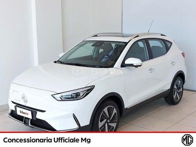 Usata MG ZS Luxury 114 kW (156 CV) 2023 Bianco Berlina