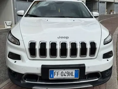 Usata Jeep Cherokee Limited 200 CV (147 kW) 2016 Bianco SUV