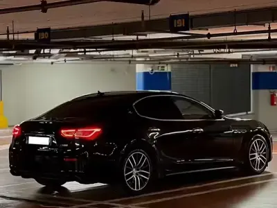 Usata Maserati Ghibli 410 CV (301 kW) 2018 Nero Berlina