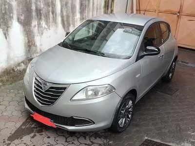 Usata Lancia Ypsilon 95 CV (69 kW) 2011 Grigio Utilitaria
