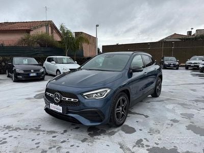 Usata Mercedes GLA200 Premium 150 CV (110 kW) 2022 Blu SUV