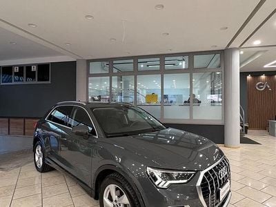 Begagnad Audi Q3 Advanced 150 HK (110 kW) 2021 Grå SUV