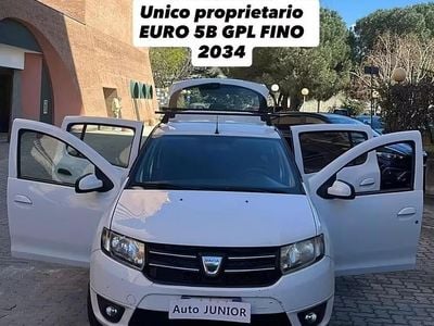 Usata Dacia Sandero Ambiance 75 CV (55 kW) 2013 Bianco Berlina