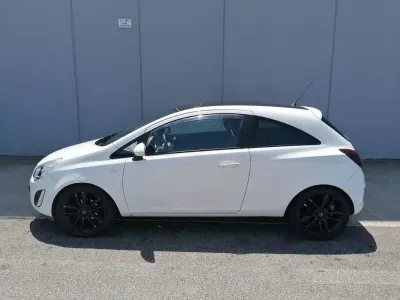 Usata Opel Corsa 95 CV (69 kW) 2012 Utilitaria
