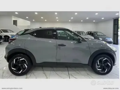 Usata Nissan Juke Acenta 114 CV (83 kW) 2025 Gray SUV